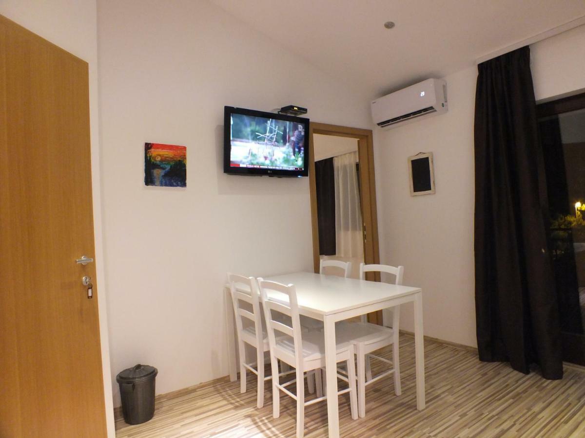 Apartmani Barisic Brodarica  Exterior photo